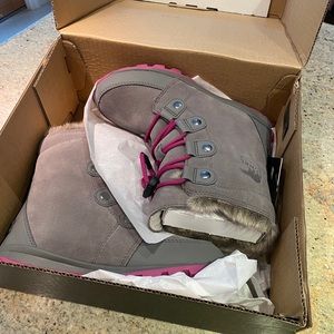 New Sorel Youth Whitney Suede waterproof snow boots